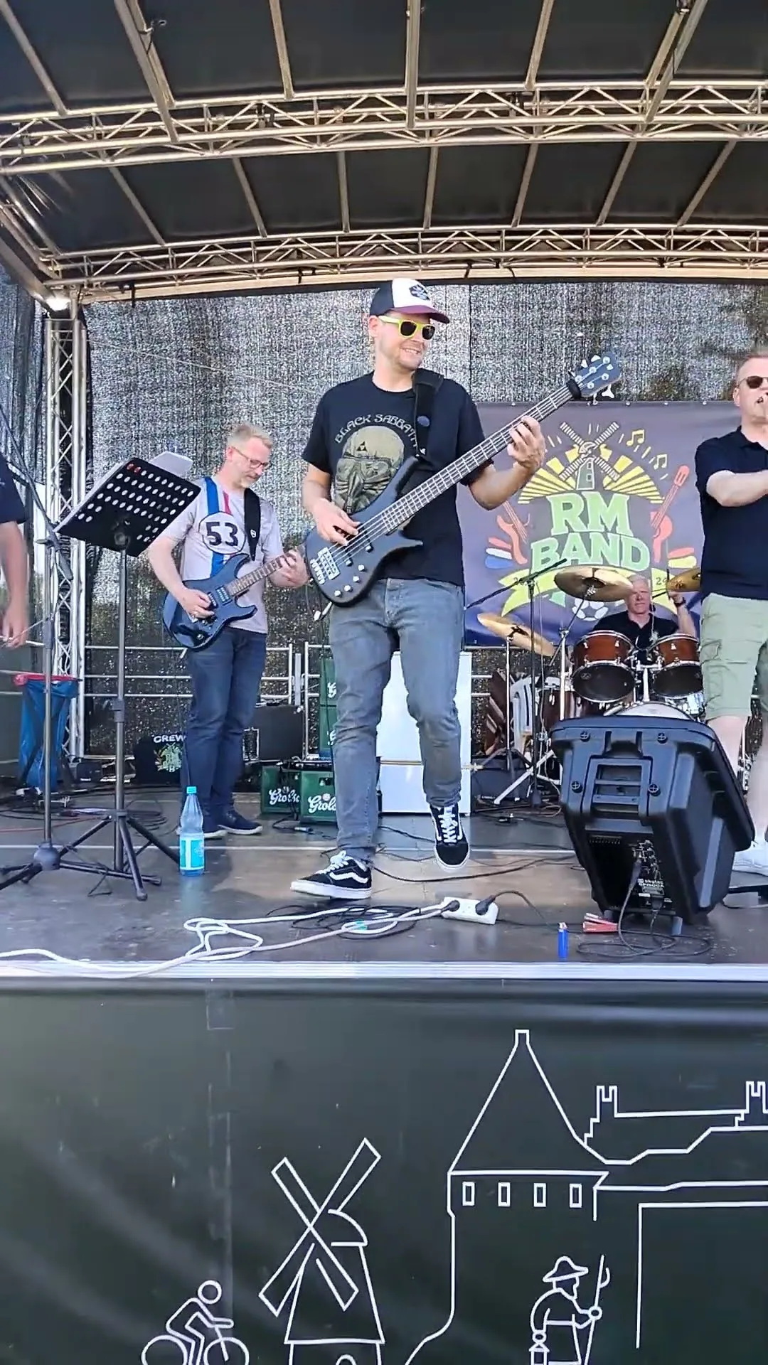RM Band Short: An Tagen wie diesen